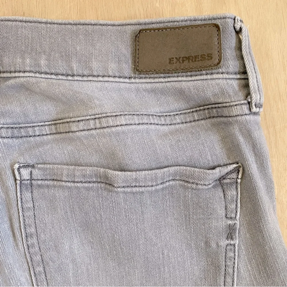 EXPRESS Mid Rise Skinny Jeans - Picture 5 of 15